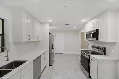 12661 Kelly Palm Dr, Fort Myers, FL 33908 - Photo 9