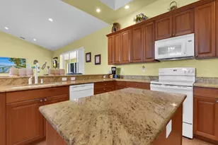 2922 NW 19th St, Cape Coral, FL 33993 - Photo 13