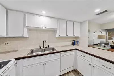 102 E Greens Blvd, Lehigh Acres, FL 33936 - Photo 11