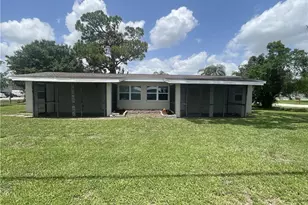 1111 Palm Ave, North Fort Myers, FL 33903 - Photo 1