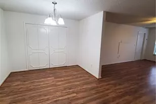 1304 S Brandywine Cir, Fort Myers, FL 33919 - Photo 9