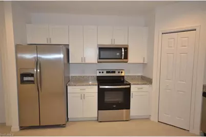 3306 Bassie Ct, Fort Myers, FL 33916 - Photo 7