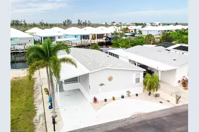 3057 Sloop Ln, Saint James City, FL 33956 - Photo 3