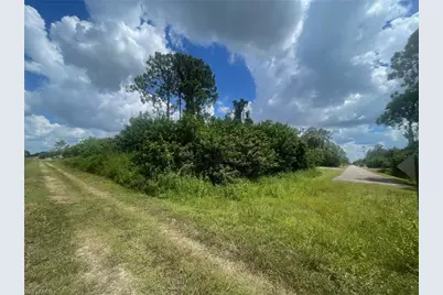 722 Wellington Ave, Lehigh Acres, FL 33972 - Photo 3