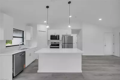 1011 Garnet Ave, Lehigh Acres, FL 33974 - Photo 9