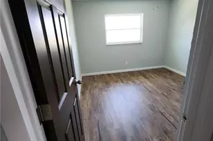 1021 NE 8th Terrace, Cape Coral, FL 33909 - Photo 5