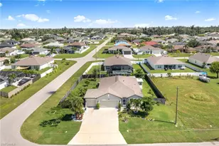 317 SW 26th Ave, Cape Coral, FL 33991 - Photo 3