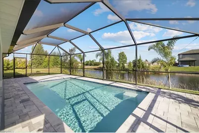 835 SW 28th Ter, Cape Coral, FL 33914 - Photo 3