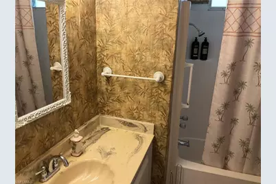 566 Hogan Dr, North Fort Myers, FL 33903 - Photo 17