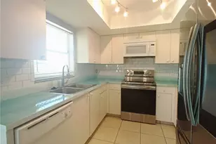 1815 SE 11th Ave, Cape Coral, FL 33990 - Photo 3