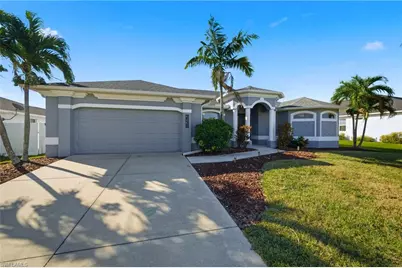 2538 SW 35th Ln, Cape Coral, FL 33914 - Photo 3