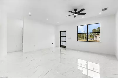 614 NW 9th St, Cape Coral, FL 33993 - Photo 5