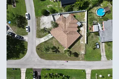 15 Willow St, Lehigh Acres, FL 33936 - Photo 5
