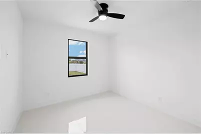 913 Embers Pkwy W, Cape Coral, FL 33993 - Photo 25