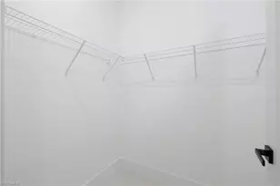 913 Embers Pkwy W, Cape Coral, FL 33993 - Photo 23