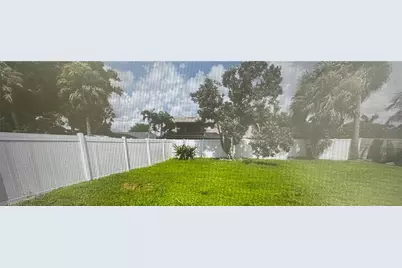 315 SE 24th Ave, Cape Coral, FL 33990 - Photo 5