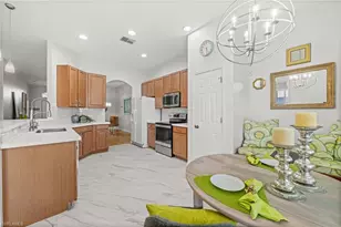 8872 Cedar Hollow Dr, Fort Myers, FL 33912 - Photo 3