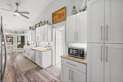 1405 SE 23rd Ter, Cape Coral, FL 33990 - Photo 13