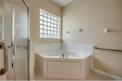 2667 Sunset Lake Dr, Cape Coral, FL 33909 - Photo 29