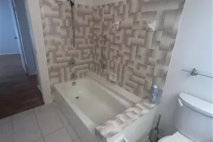 16268 Shadow Pine Rd, North Fort Myers, FL 33917 - Photo 17