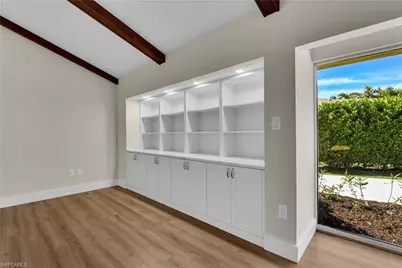 491 Cypress Way E, Naples, FL 34110 - Photo 5