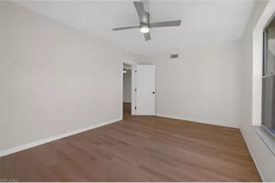 906 SW 7th Ct, Cape Coral, FL 33991 - Photo 29