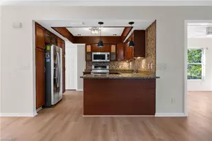 906 SW 7th Ct, Cape Coral, FL 33991 - Photo 9