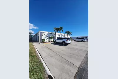 11561 Blue Warbler Dr, Fort Myers, FL 33908 - Photo 39