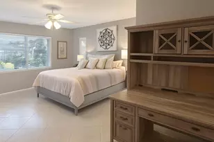 11460 Caravel Cir, Fort Myers, FL 33908 - Photo 5