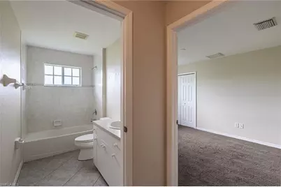 717 SE 8th St, Cape Coral, FL 33990 - Photo 5