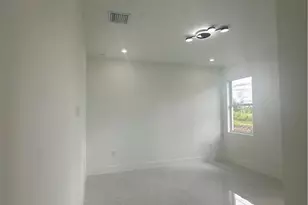 315 Austin Ave, Lehigh Acres, FL 33974 - Photo 15