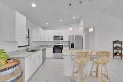 217 NE 20th Ter, Cape Coral, FL 33909 - Photo 7