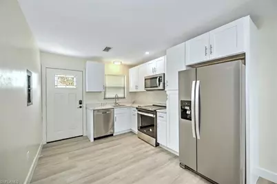 132/134 Eucalyptus Ct, Fort Myers Beach, FL 33931 - Photo 21