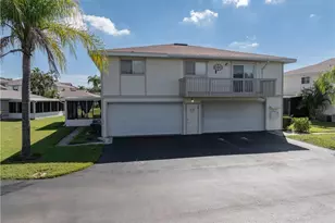 5836 Queen Elizabeth Way, Fort Myers, FL 33907 - Photo 1