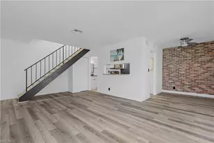 5836 Queen Elizabeth Way, Fort Myers, FL 33907 - Photo 3