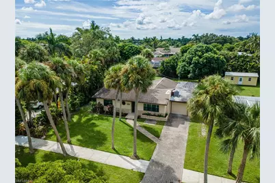 1310 La Faunce Way, Fort Myers, FL 33919 - Photo 9