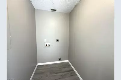 829 Gleason Pkwy #2, Cape Coral, FL 33914 - Photo 17