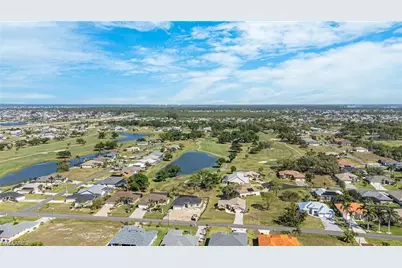 2810 Diplomat Pkwy W, Cape Coral, FL 33993 - Photo 15