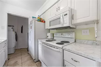 225 Avacado Ct, Fort Myers, FL 33905 - Photo 13