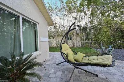 793 95th Ave N, Naples, FL 34108 - Photo 7