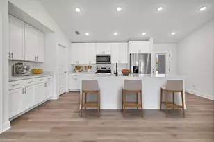 1906 NW 21st Pl, Cape Coral, FL 33993 - Photo 3