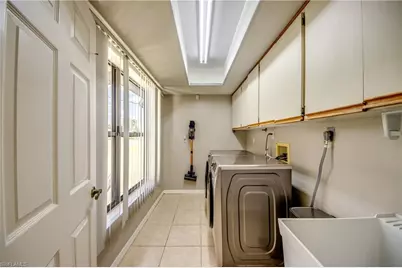 2210 SE 8th Ter, Cape Coral, FL 33990 - Photo 31