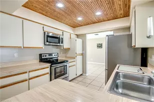 2210 SE 8th Terrace, Cape Coral, FL 33990 - Photo 11