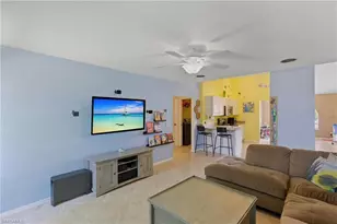 1017 SW 1st St, Cape Coral, FL 33991 - Photo 11