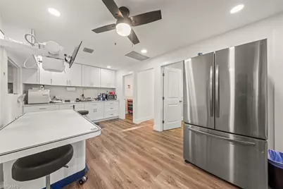 1640 Periwinkle Way #3, Sanibel, FL 33957 - Photo 25