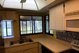 5650 Trailwinds Dr, Fort Myers, FL 33907 - Photo 11
