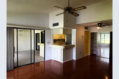 5650 Trailwinds Dr #124, Fort Myers, FL 33907 - Photo 9