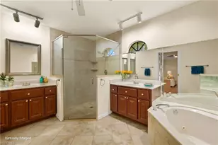 920 SW 4th Pl, Cape Coral, FL 33991 - Photo 31