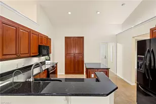 920 SW 4th Pl, Cape Coral, FL 33991 - Photo 11