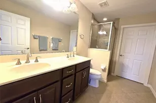 8541 Oakshade Cir, Fort Myers, FL 33919 - Photo 15